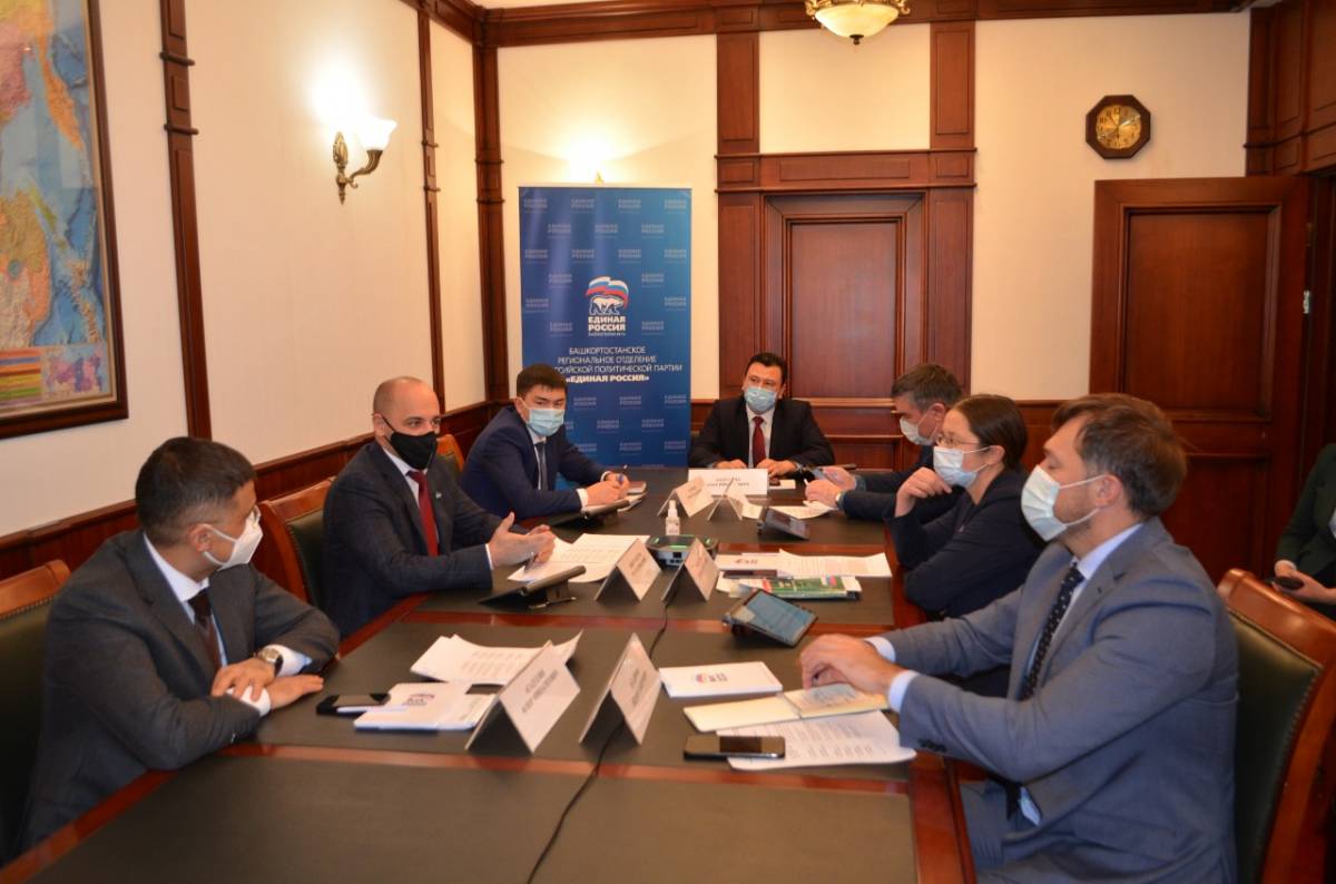 В Региональной общественной приёмной «Единой России» ответили на вопросы, связанные с защитой трудовых прав в период пандемии